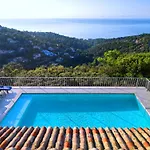 Crystal River, Piscine Privee & Vue Sur Golfe De Saint Tropez Лес-Иссамбр